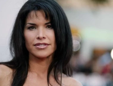 Αυτή είναι η γυναίκα που έκανε τον Mr Amazon να πληρώσει το ακριβότερο διαζύγιο του κόσμου (βίντεο-φωτο)